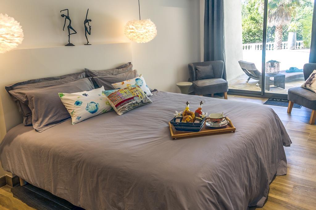 B&B Les Voiles De Valescure Chambres D'Hotes Et Son Espace Bien Etre Saint-Raphaël Rom bilde